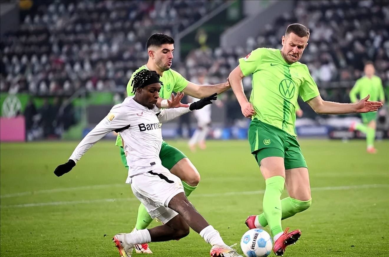 多特蒙德险胜拜仁,德布劳内乌龙送礼德甲 多特蒙德险胜拜仁,德布劳内乌龙送礼德甲