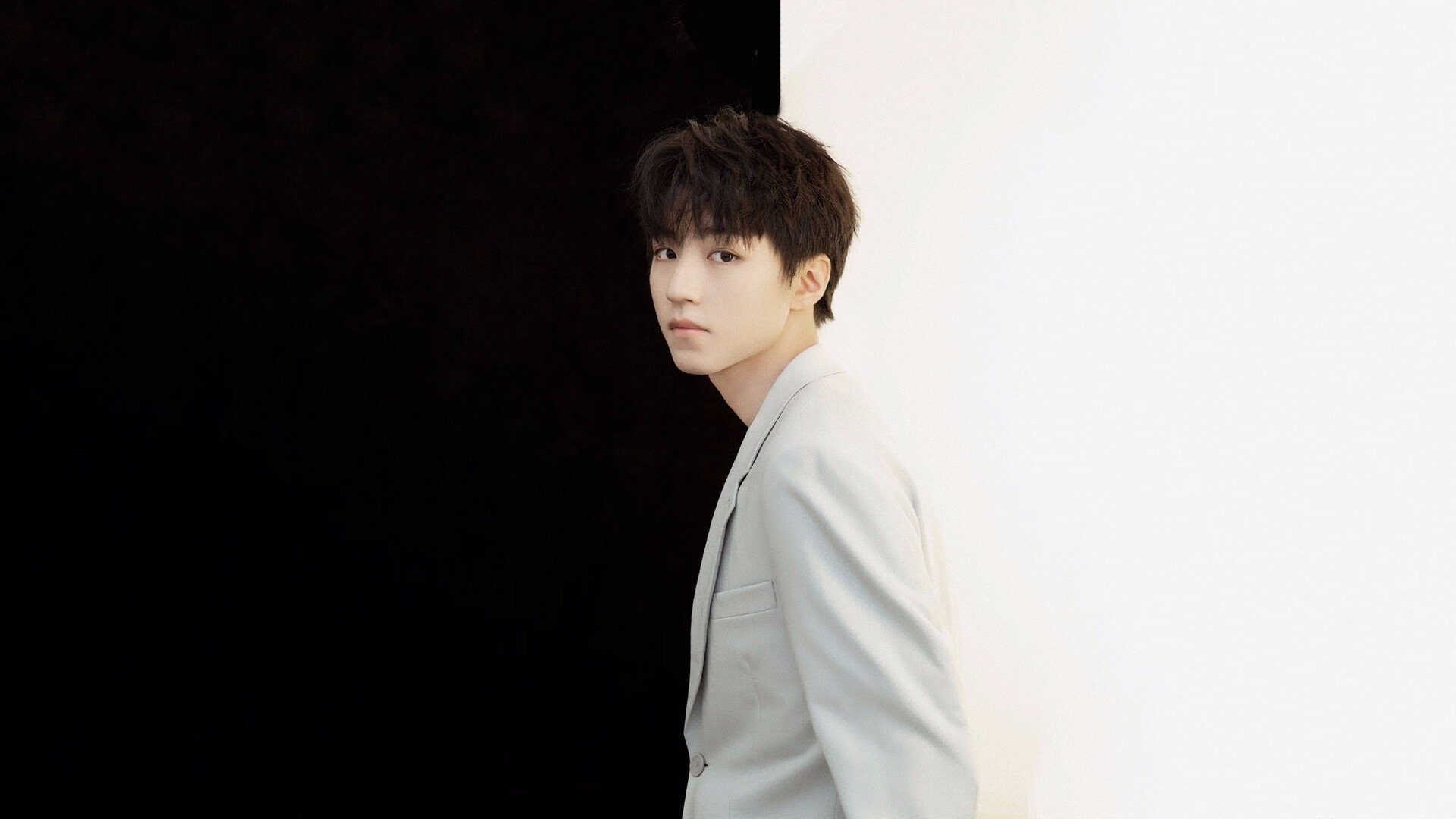 那个不存在的阿劳霍，正在定义伟大